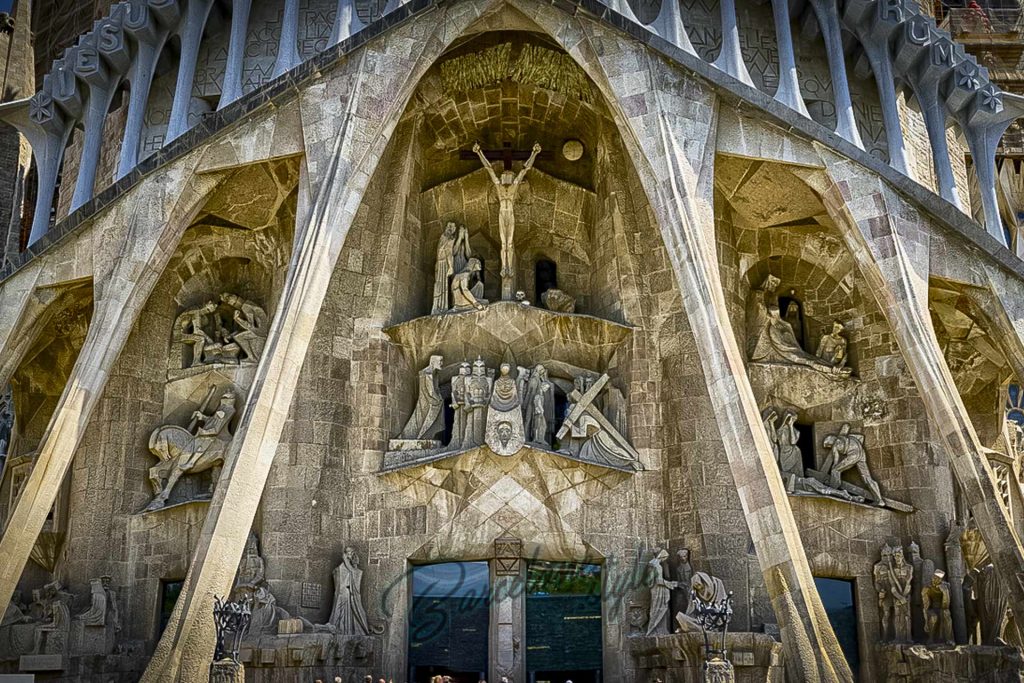 Façade de la Passion Sagrada Familia