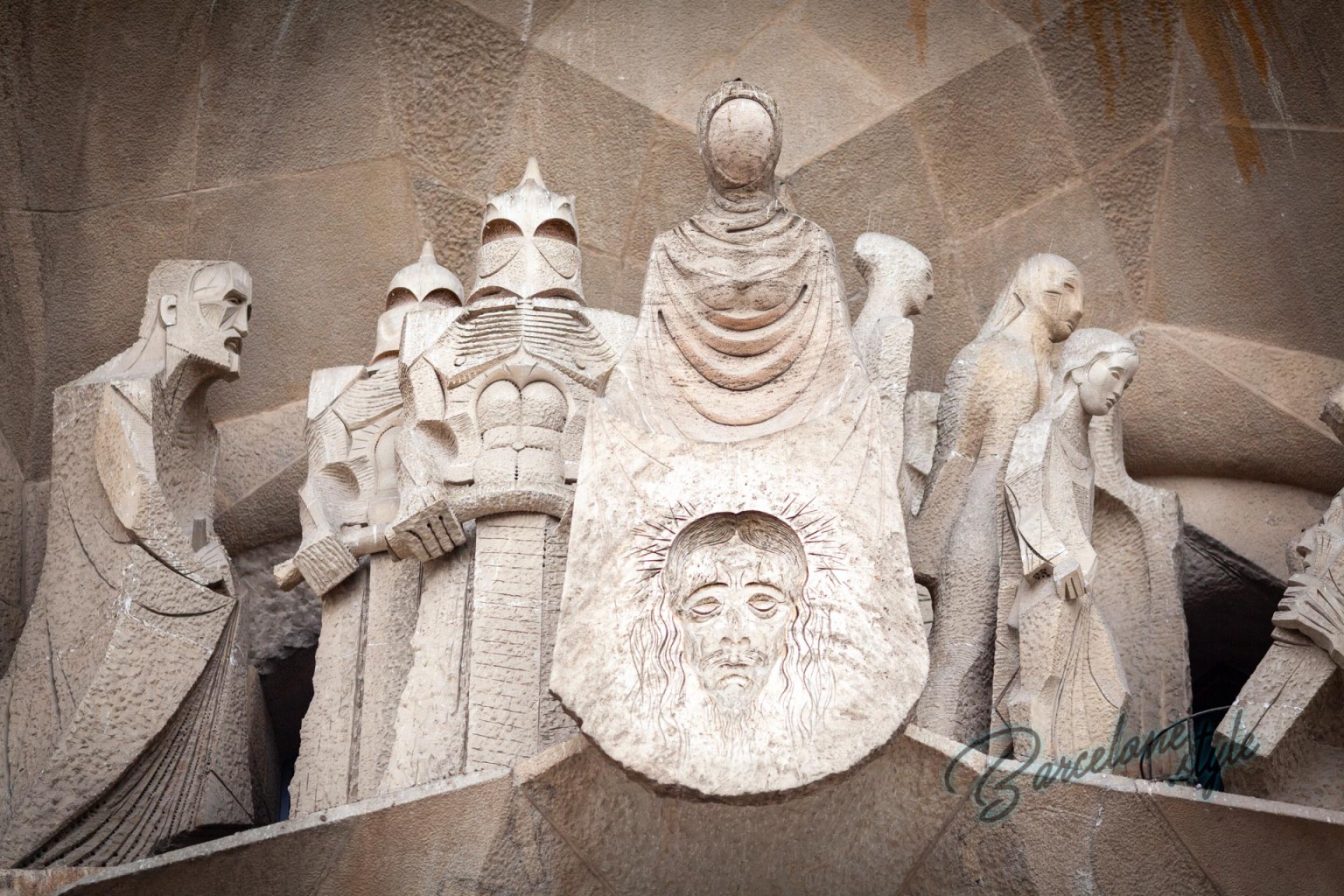 La façade de la Passion de la Sagrada Familia Barcelone