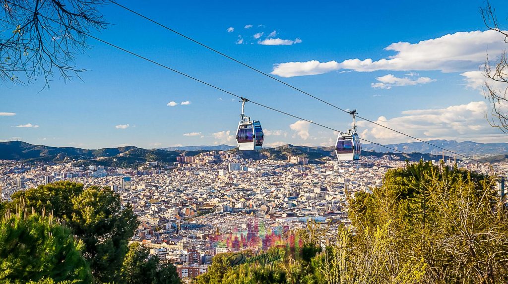 Les téléphériques de Barcelone Panorama Barcelone depuis téléphérique Montjuic